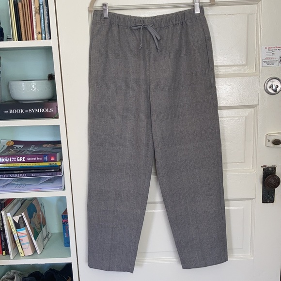 Aritzia Pants - Aritzia plaid joggers